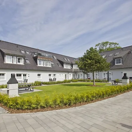 Mit Balkon, Gratis Sauna- Und Schwimmbadnutzung Im Ahoi In Sellin - Haus Inselwind Meersonne Groß Zicker