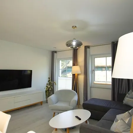 Mit Balkon, Gratis Sauna- Und Schwimmbadnutzung Im Ahoi In Sellin - Haus Inselwind Meersonne Lägenhet Groß Zicker