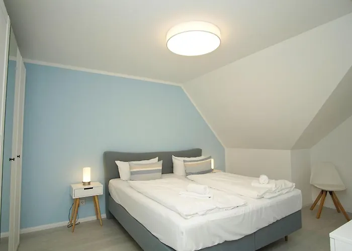 Mit Balkon, Gratis Sauna- Und Schwimmbadnutzung Im Ahoi In Sellin - Haus Inselwind Meersonne