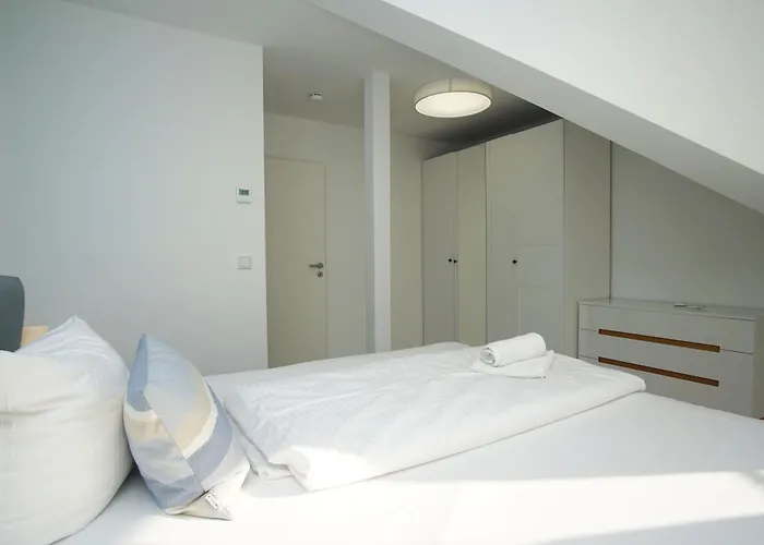Apartamento Mit Balkon, Gratis Sauna- Und Schwimmbadnutzung Im Ahoi In Sellin - Haus Inselwind Meersonne